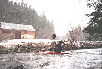 Jarní splutí Sázavy - Humanita - jaro 2002