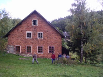 Javořina, třípatrové zázemí