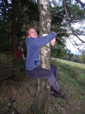 Na medvěda, Komár