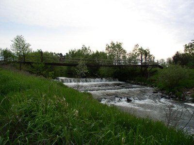 Třístupňový jez s lávkou na ř.km.51