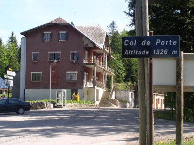 Col du Porte, příemný pocit, teď už jen dlouhý sjezd do Grenoblu