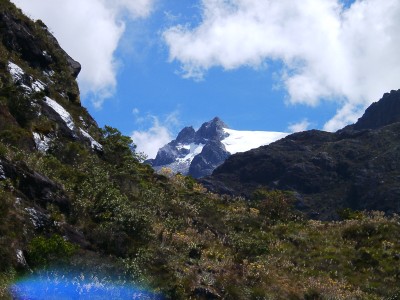 Walking up thru wide valley, first look on the Pico Humboldt