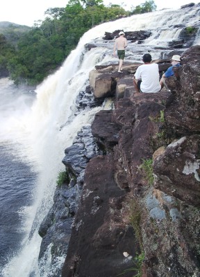Waterfall bath